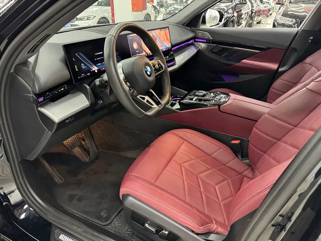 BMW 5 Series — миниатюра 3