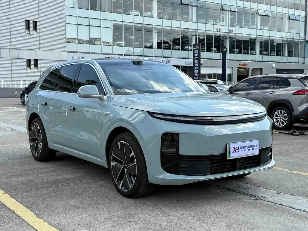 Li Auto L6 2025 Pro