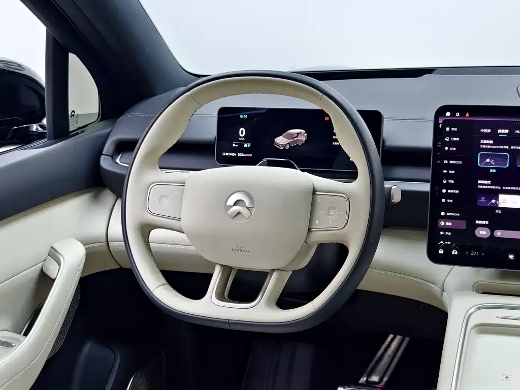 NIO ES6 — миниатюра 14