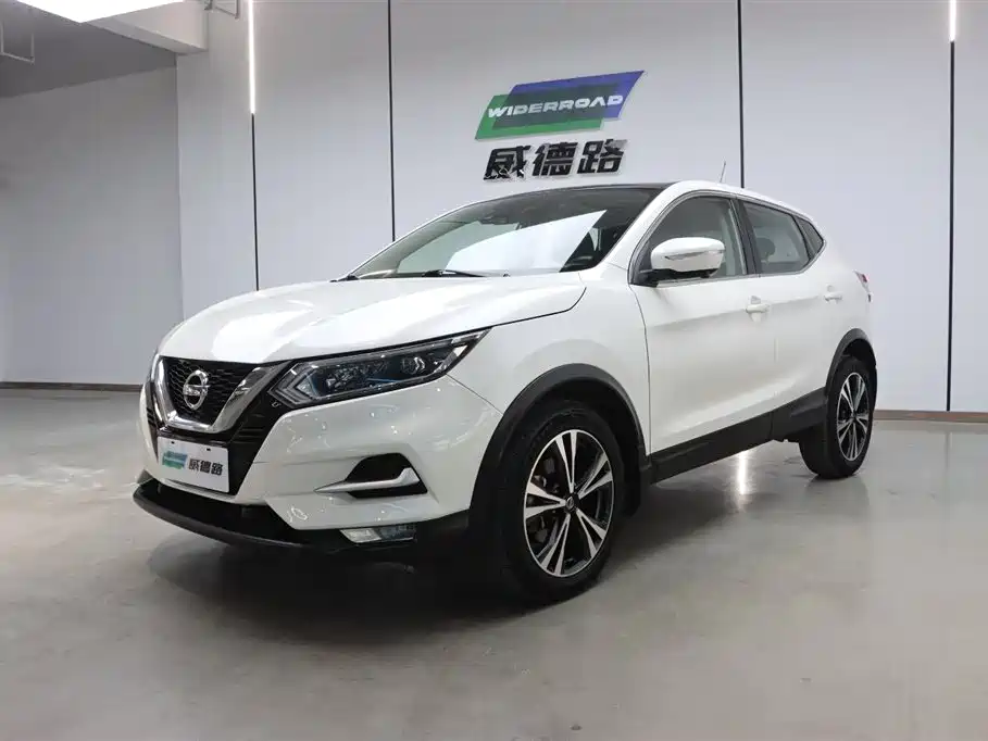 Купить Nissan Qashqai