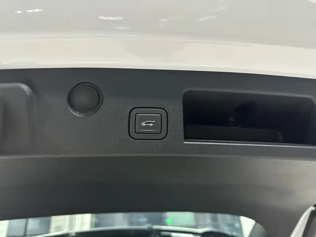 Chevrolet Plus — миниатюра 12