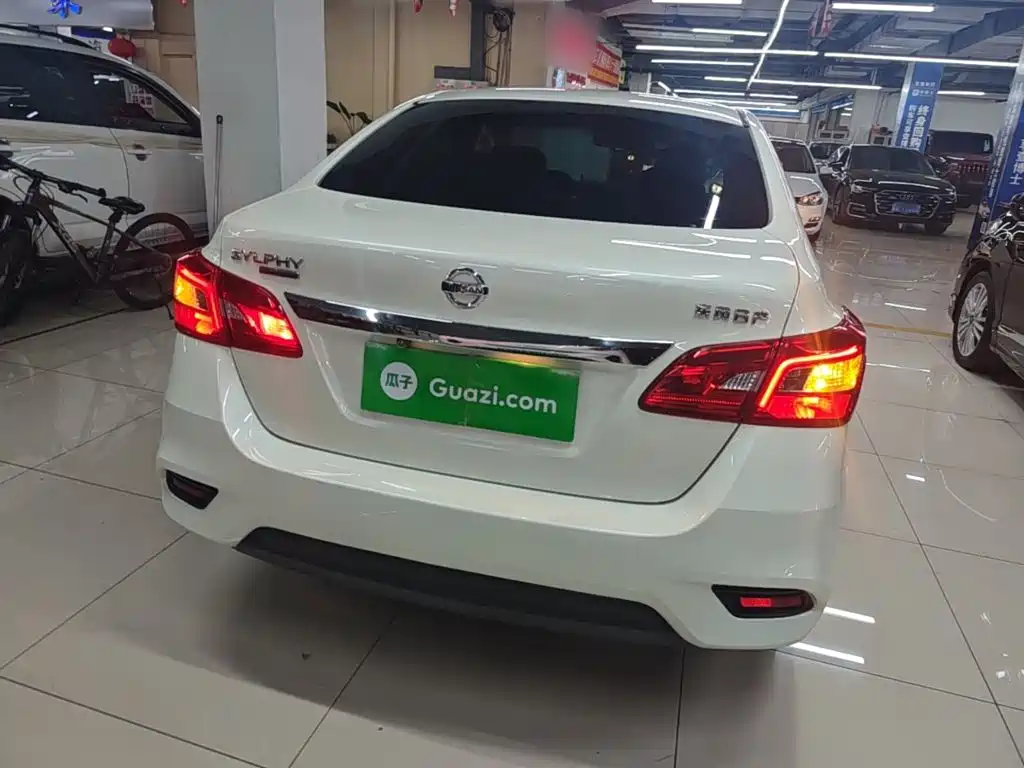 Nissan Sylphy — миниатюра 6