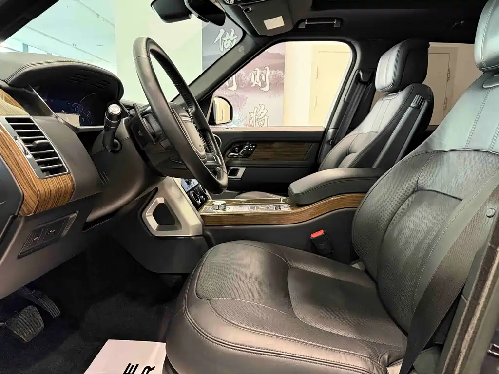 Land Rover Range Rover — миниатюра 6