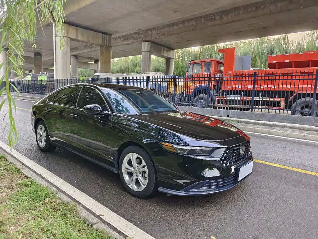 Honda Accord — миниатюра 6