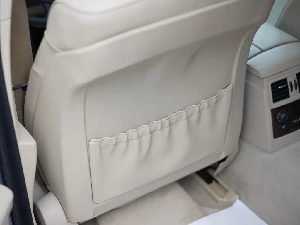 BMW 5 Series — миниатюра 19