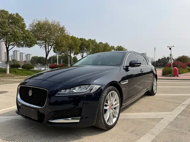 JAGUAR XFL
