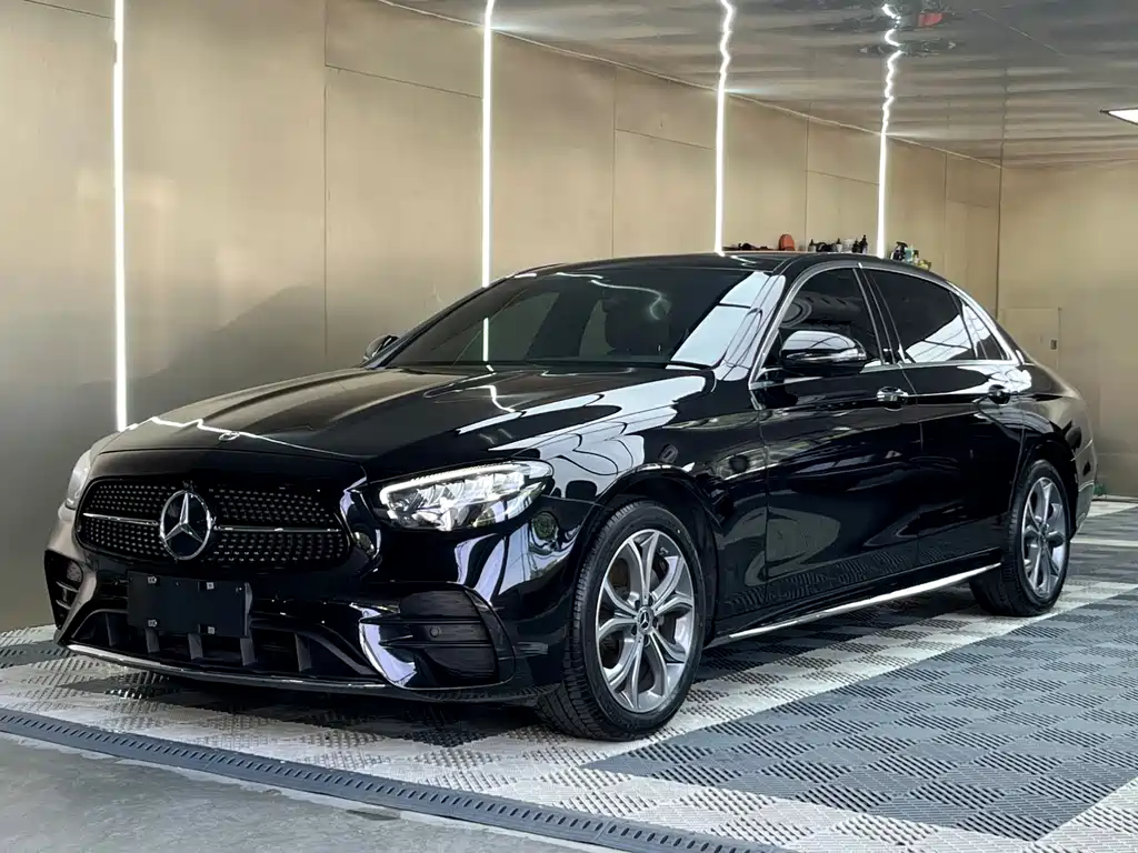 Mercedes-Benz E-Class 2021