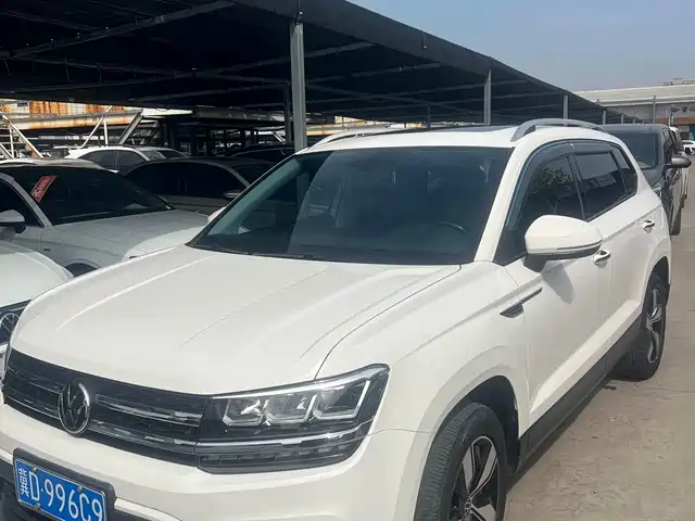 Volkswagen Tharu