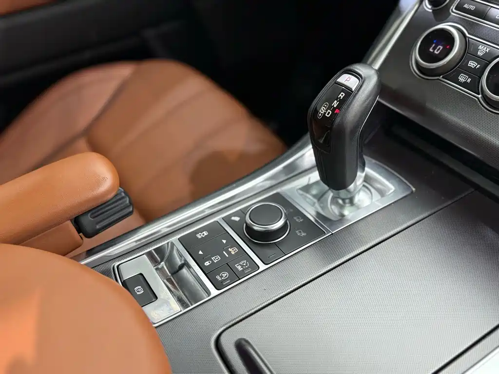 Land Rover Sport — миниатюра 6