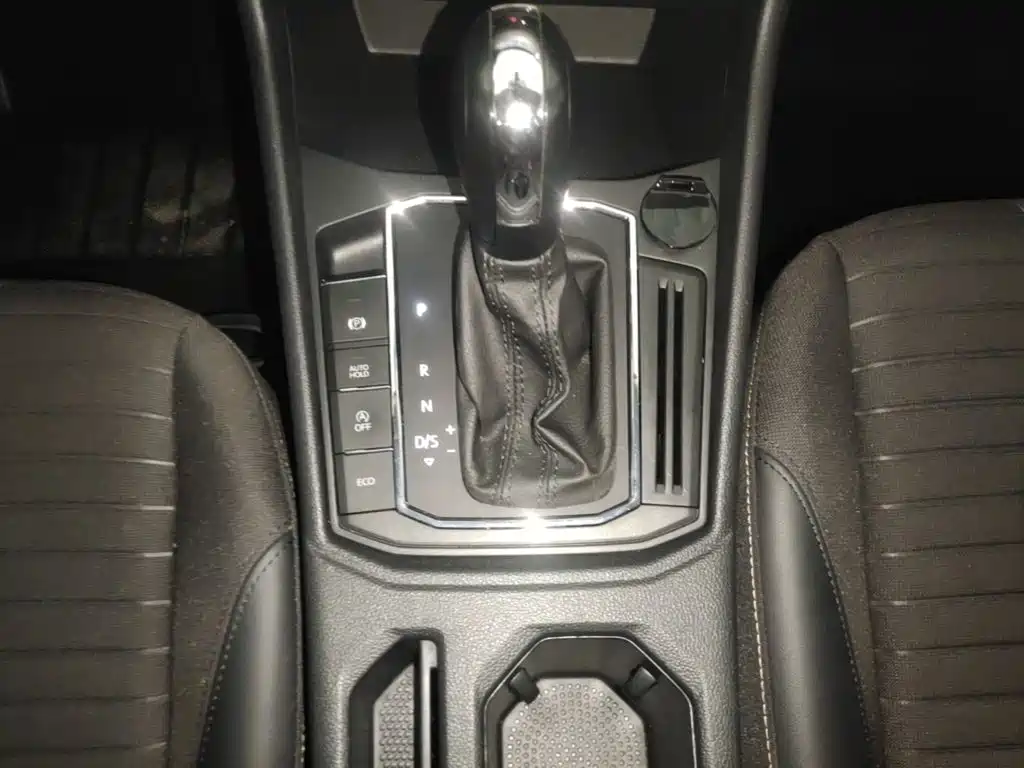 Volkswagen Lavida — миниатюра 14