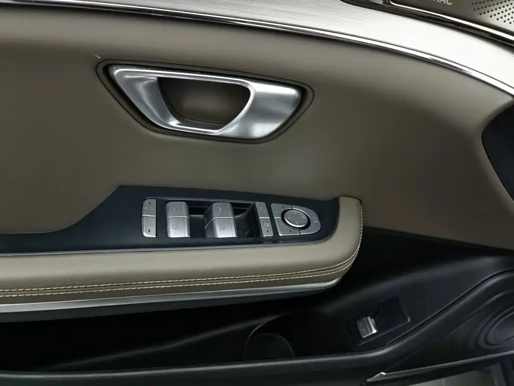 BYD Han — миниатюра 9