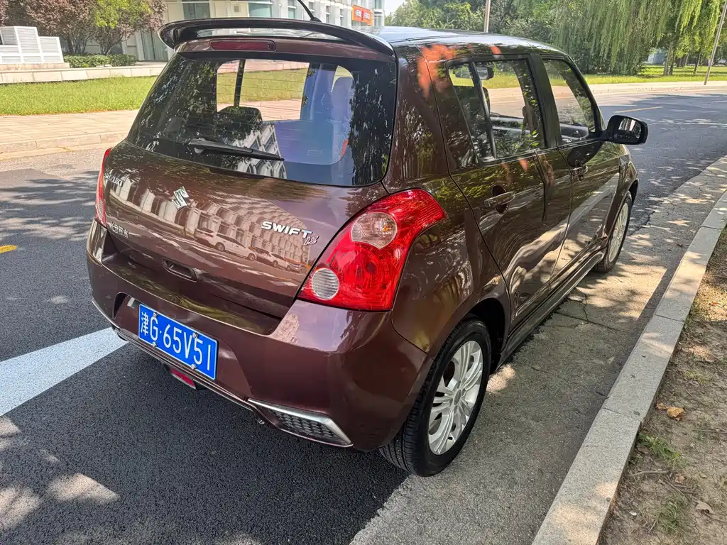Suzuki Swift — миниатюра 4