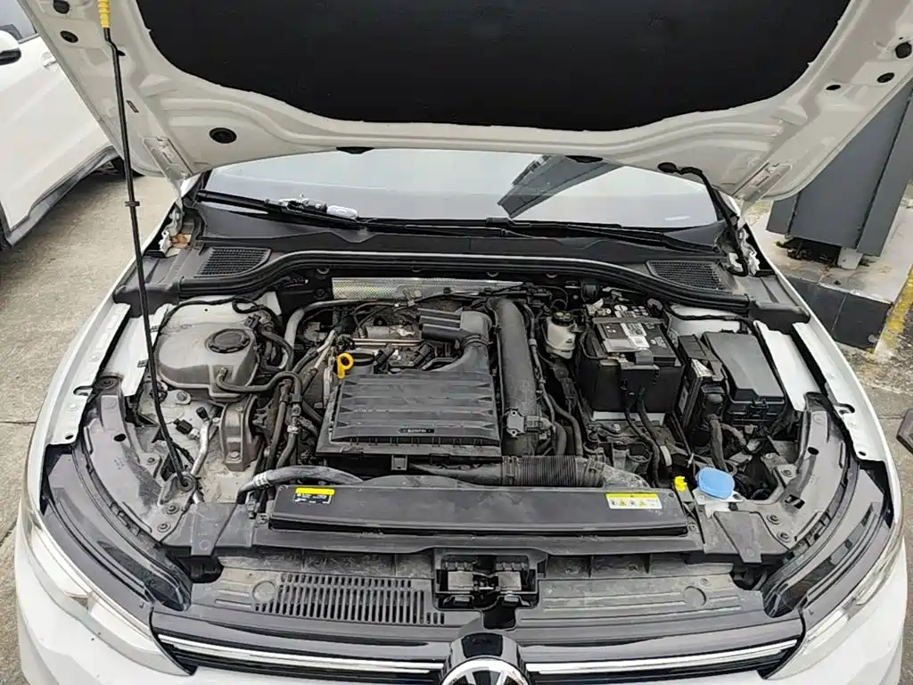 Volkswagen Golf — миниатюра 20
