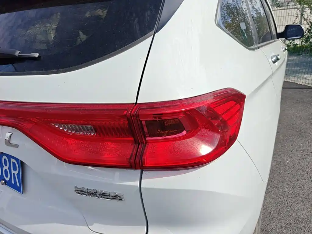 Haval M6 — миниатюра 8