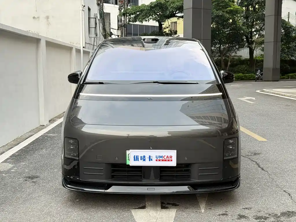 Li Auto Li MEGA — миниатюра 2