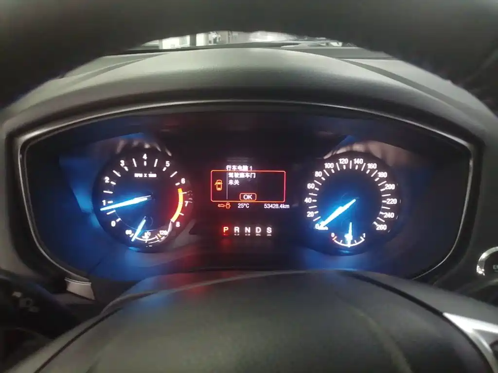 Ford Mondeo — миниатюра 12
