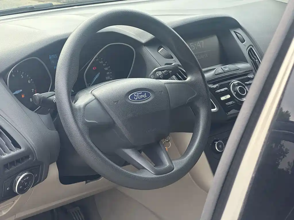 Ford Focus — миниатюра 6