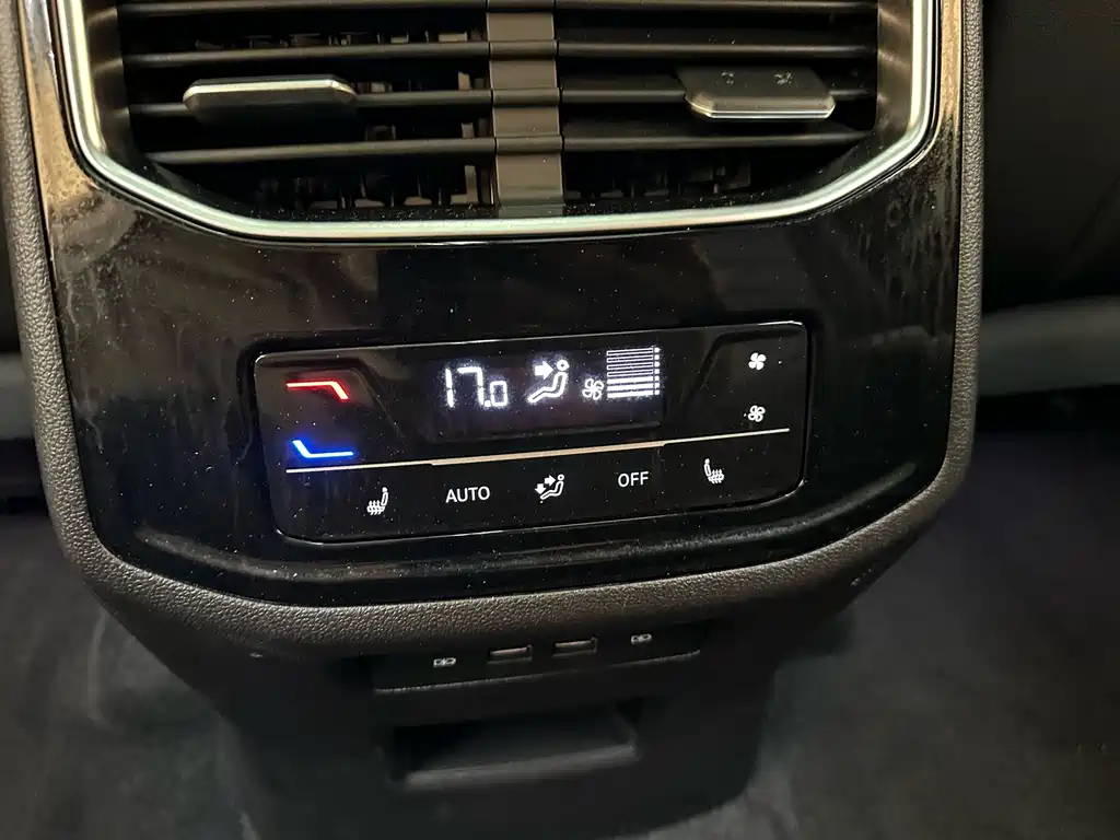 Volkswagen Talagon — миниатюра 23
