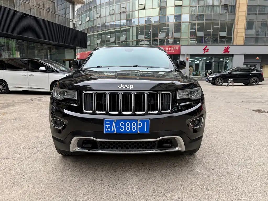 Jeep Grand Cherokee (Import) — миниатюра 2