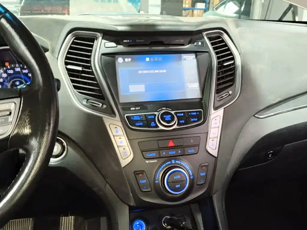 Hyundai Santa Fe — миниатюра 13