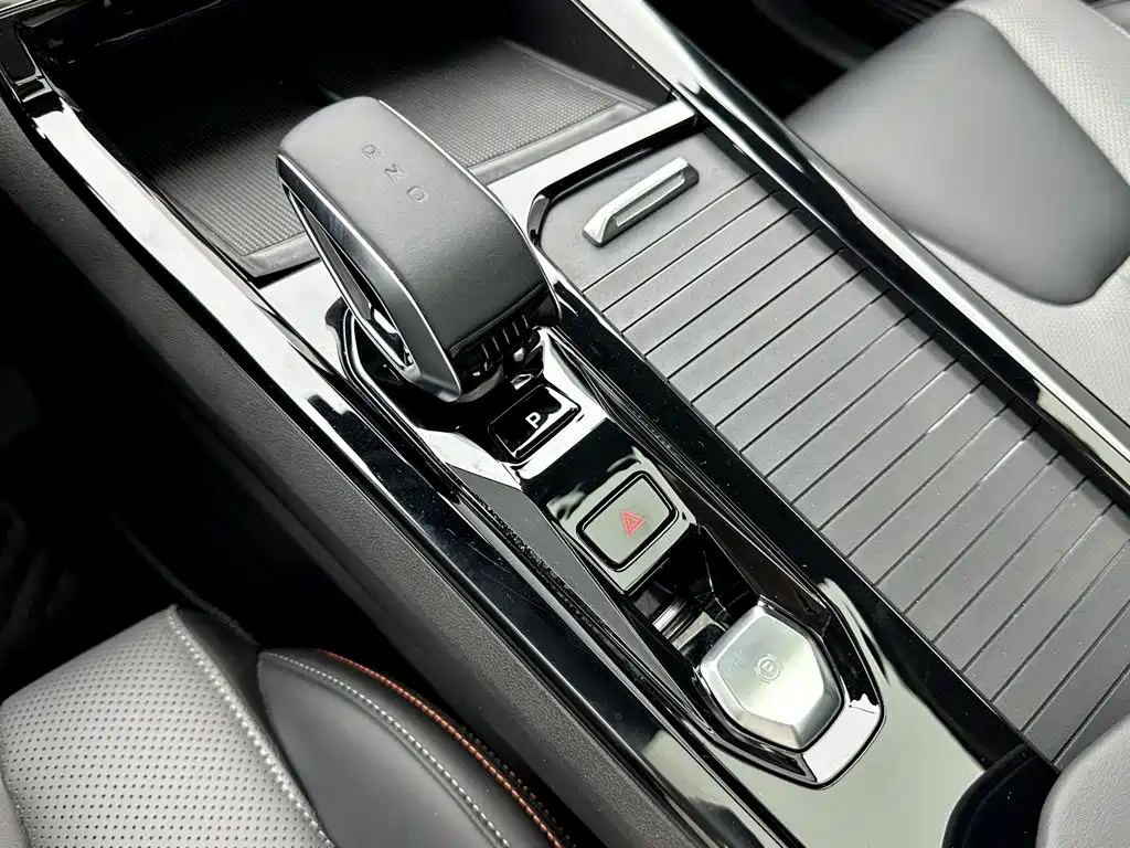 Geely Boyue — миниатюра 17