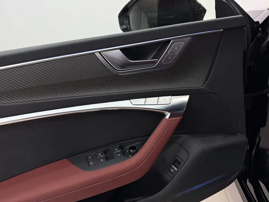Audi A7L — миниатюра 5