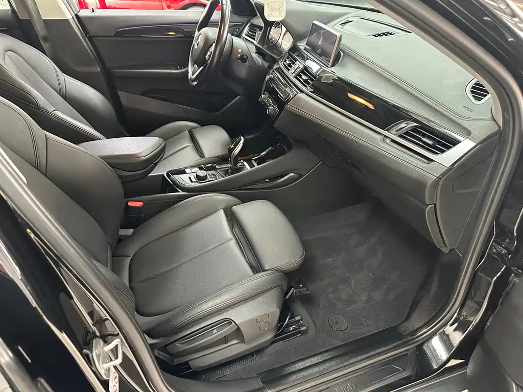BMW X2 (Import) — миниатюра 6