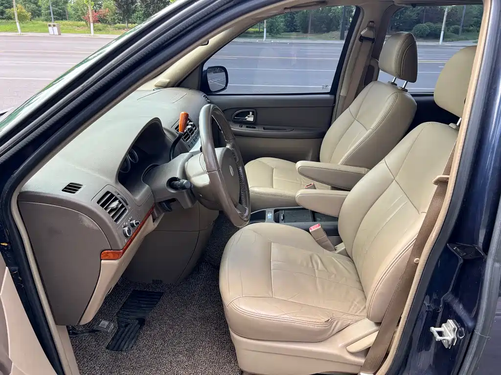 Buick GL8 — миниатюра 11