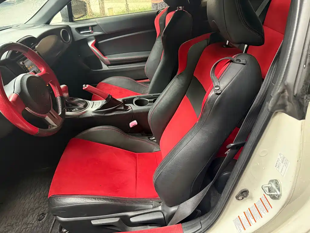 Toyota 86 — миниатюра 8