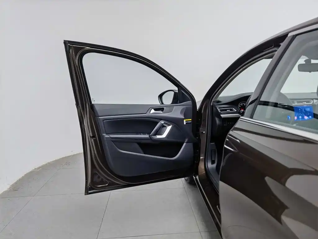 Peugeot 408 — миниатюра 8