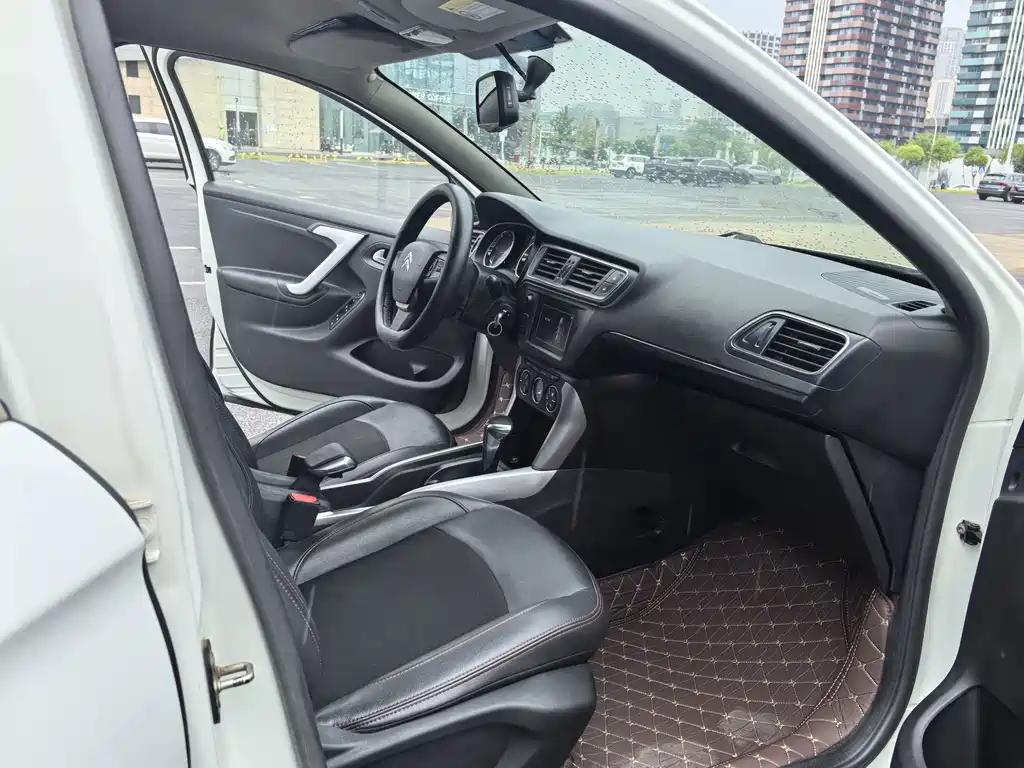 Citroen C3-XR — миниатюра 12