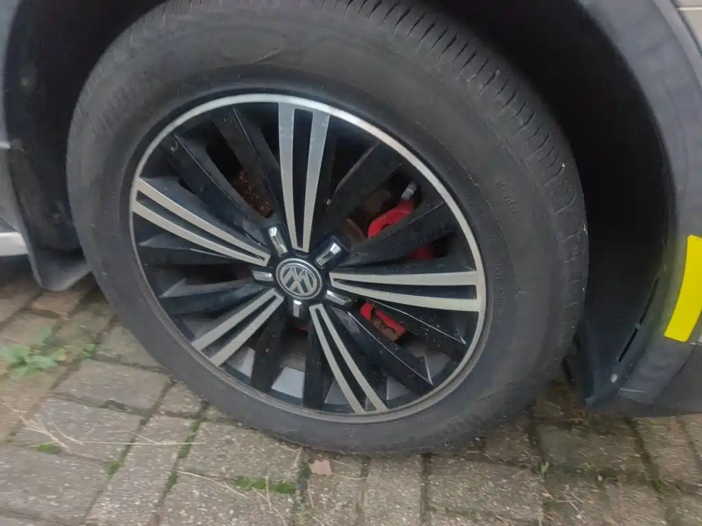 Volkswagen Tiguan L — миниатюра 24