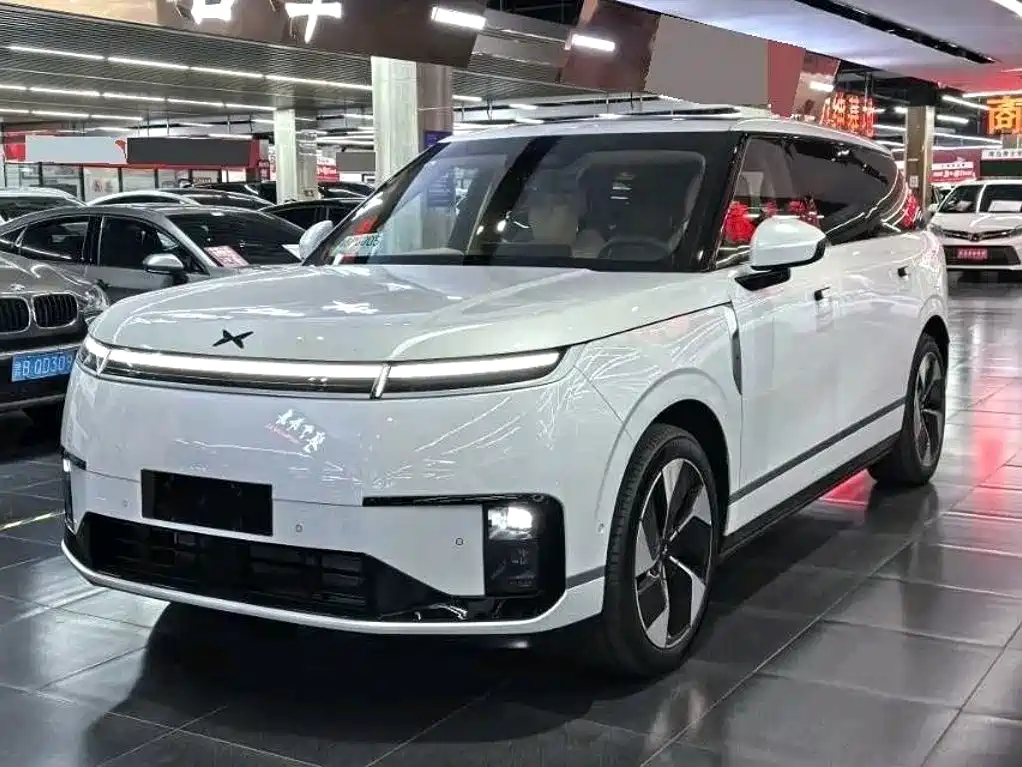 XPeng 小鹏GX — миниатюра 6