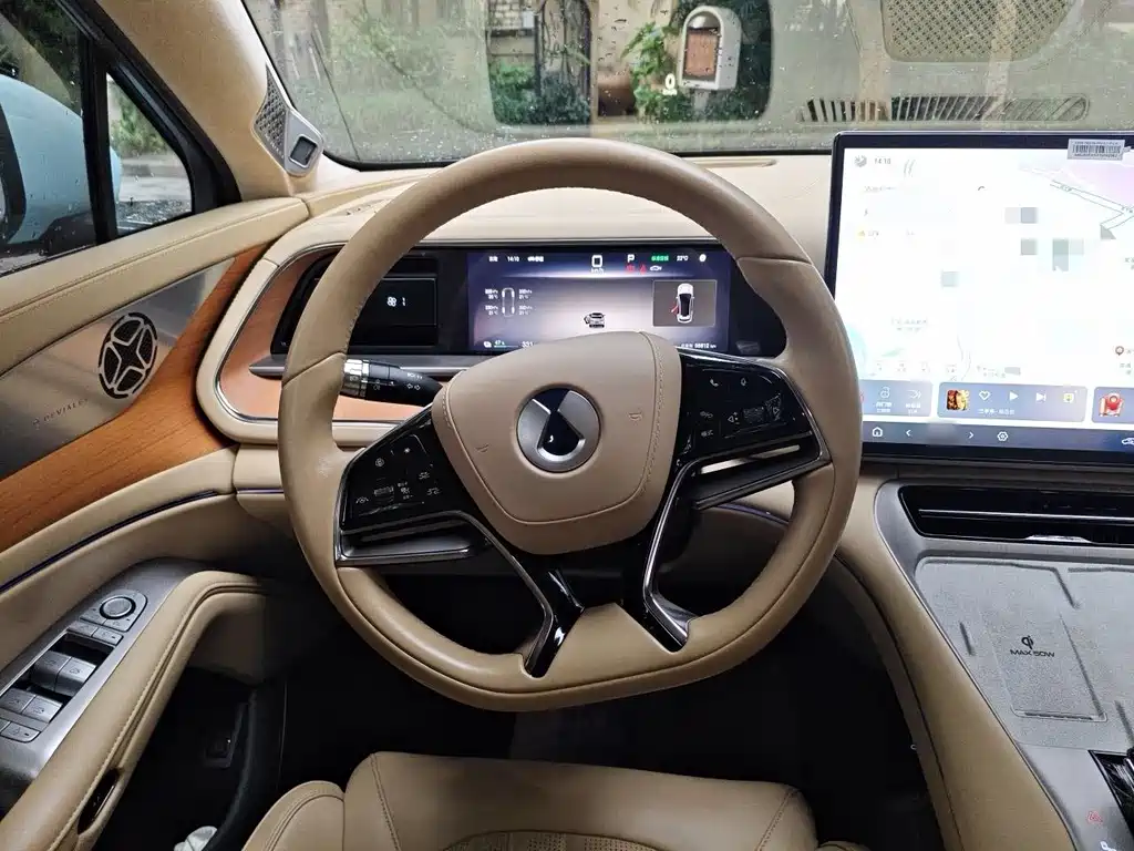 Denza Denza N7 — миниатюра 9