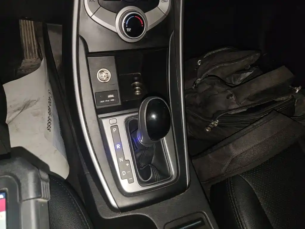 Hyundai Elantra Langdong — миниатюра 14