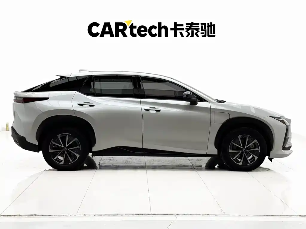 Lexus RZ — миниатюра 4