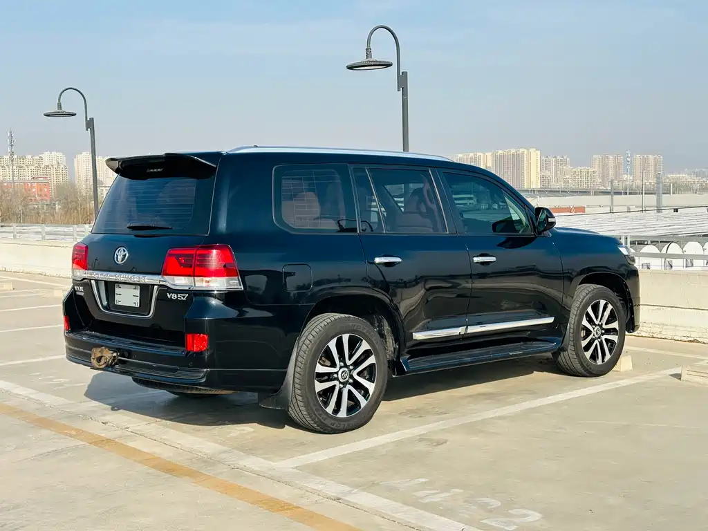 Toyota Land Cruiser 2019 4.0L AT