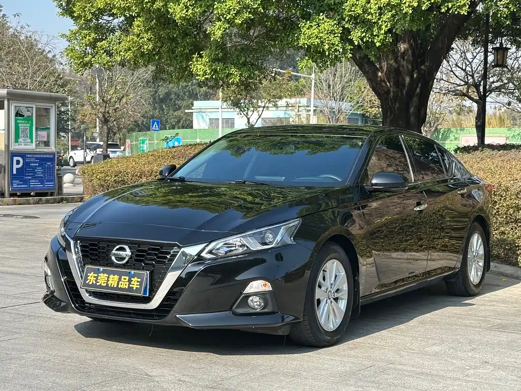 NISSAN TEANA
