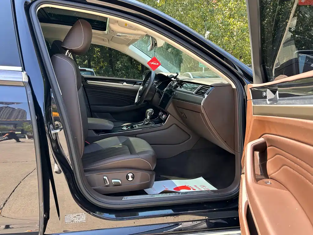 Volkswagen Phideon — миниатюра 5