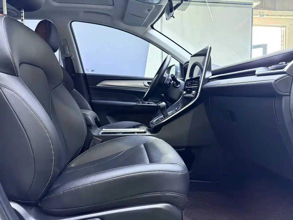 Haval M6 — миниатюра 9