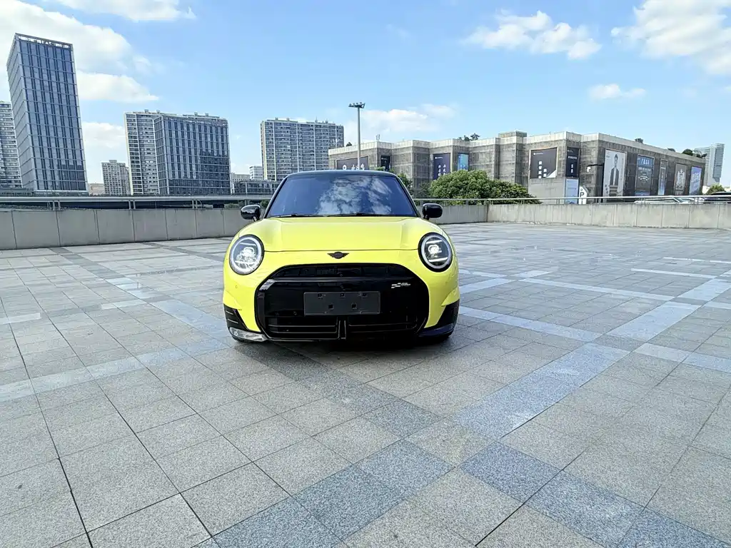 MINI MINI COOPER EV — миниатюра 2