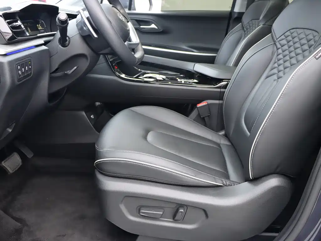 Hyundai Custo — миниатюра 5