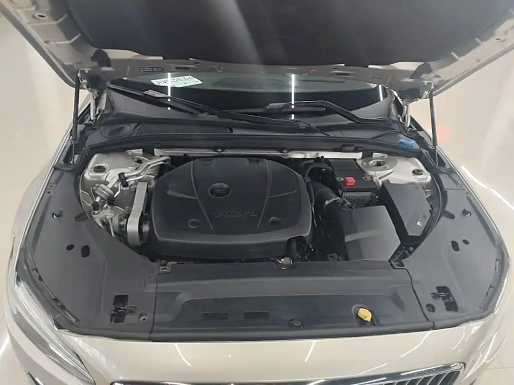 Volvo S90 — миниатюра 20