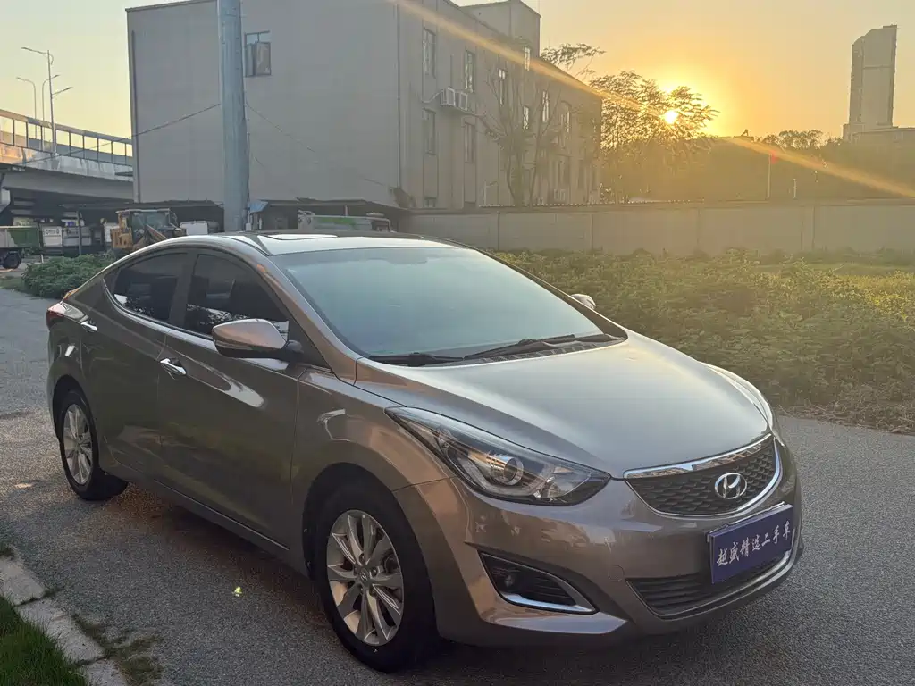 Hyundai Elantra Langdong — миниатюра 8