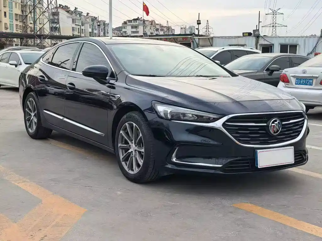 Buick LaCrosse — миниатюра 3