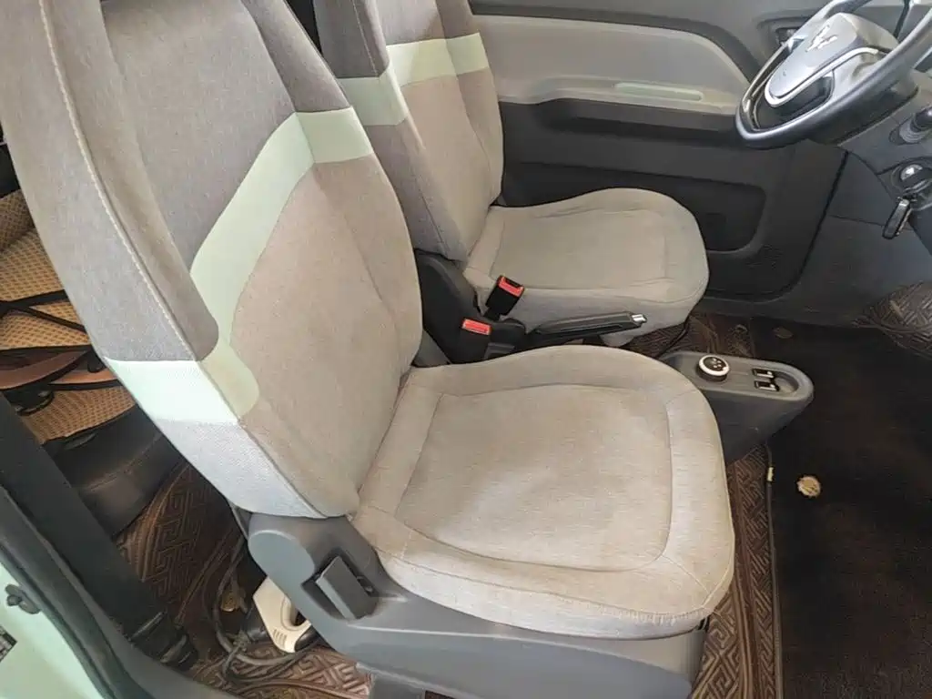Wuling MINIEV — миниатюра 25