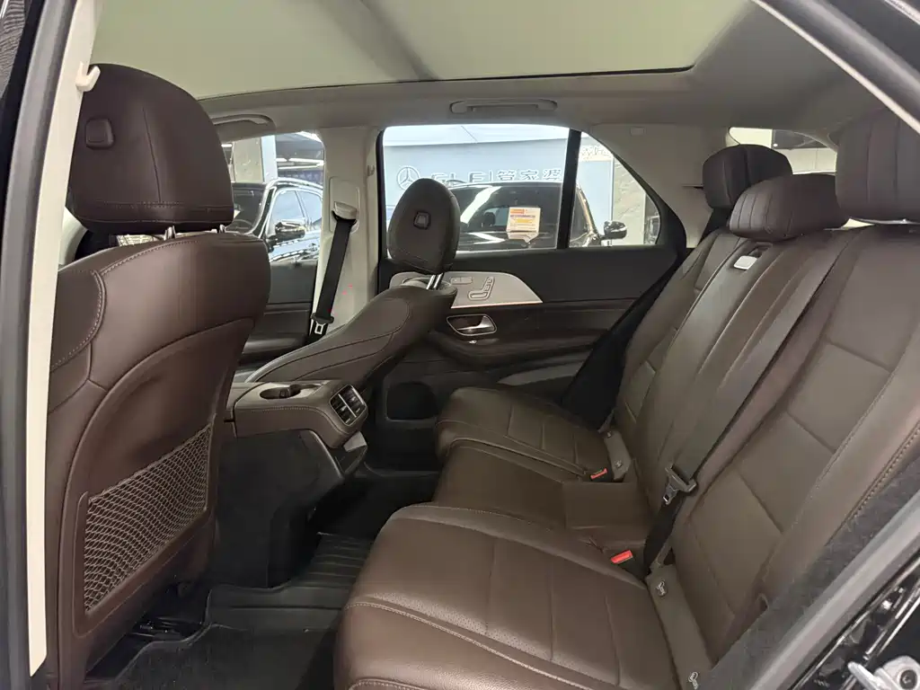 Mercedes-Benz GLE (Import) — миниатюра 5