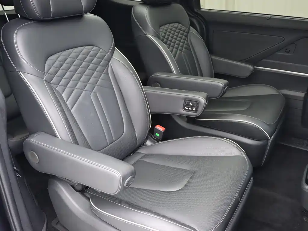 Hyundai Custo — миниатюра 13