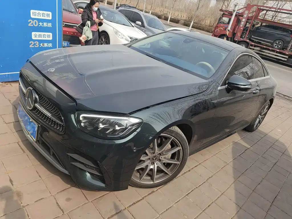 MERCEDES-BENZ E CLASS