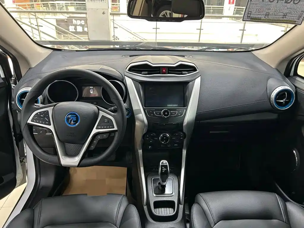 BYD Yuan EV — миниатюра 9